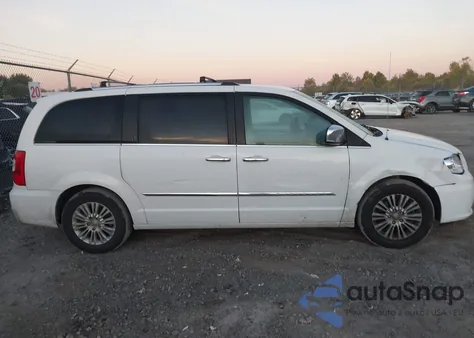 2014 Chrysler Town & Country Limited z USA, uszkodzony, nr VIN 2C4RC1GG2ER373528